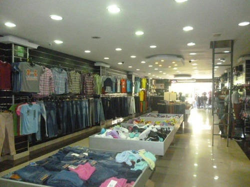 Imagen 26 de 30 de Local Comercial En Venta En Parroquia Catedral Barquisimeto Lara +++23-1767 */ M.c T. N° +0-4-2-4- 5.5.6. 5.7. 5.9 *--**