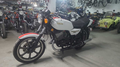 Imagen 2 de 15 de Yamaha Rd 400 Daytona Special 1981 Impecable!