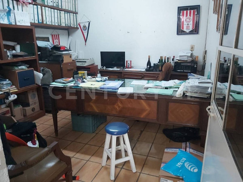 Venta De Local (maquila), Col. Jardines Alcalde, Guadalajara, Jalisco.