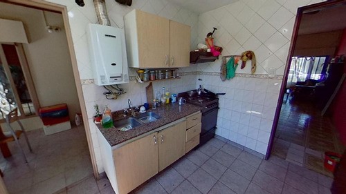Imagen 14 de 30 de Casa Departamento En Planta Alta - 222 M2 Cub. - Lote De 223 M2