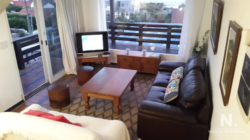 Apartamento En La Barra, 3 Dormitorios *