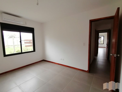 Imagen 17 de 20 de Preciosa Casa En Valle Di Saronno