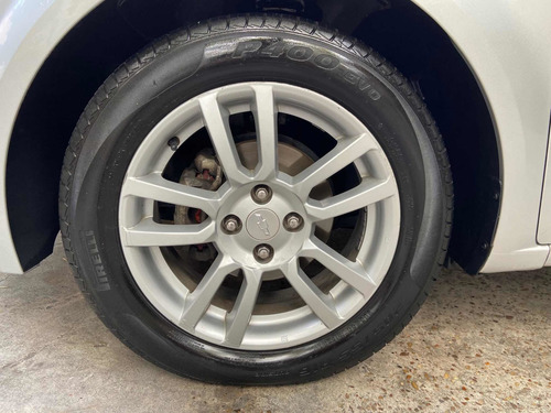 Chevrolet Sonic 1.6 Lt Mx 5 P 2015