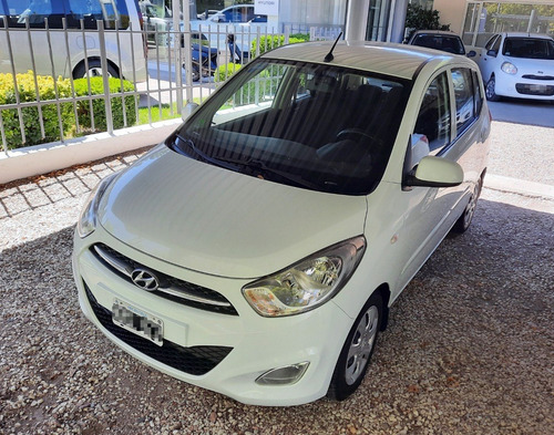Imagen 2 de 13 de Hyundai I10 1.2 2011