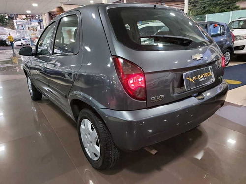 Imagem 6 de 14 de Chevrolet Celta 1.0 Lt 8v Flex 4p Manual
