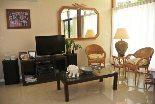 Casa En Venta De 3 Dormitorios En San Rafael