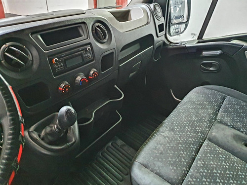 Imagen 11 de 15 de Renault Master 2.3 Dci 2014 Furgon Corto Diesel Smart Garage
