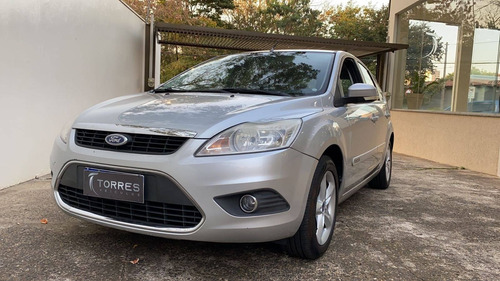 Imagem 1 de 8 de Ford Focus 1.6 Glx 8v Flex 4p Manual