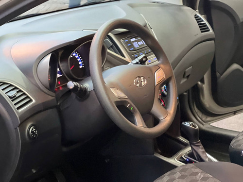 Imagem 12 de 15 de Hyundai Hb20 1.6 Comfort Plus 16v Flex 4p Automático