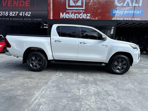 Toyota Hilux 4.0l Tp 4000cc 4x4 7ab Tc R17