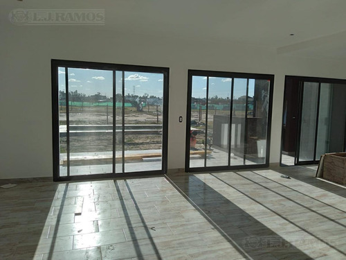 Imagen 7 de 14 de Casa - Barrio Privado El Ensueño