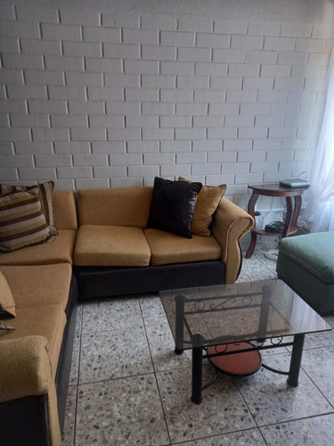 Venta De Casa Con 7 Habitaciones Y 3 Baños