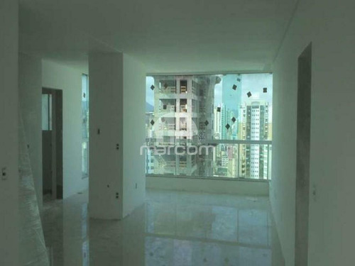 Imagem 7 de 15 de 04 Dormitórios (sendo 02 Suites E 02 Demi). - Mc3-975
