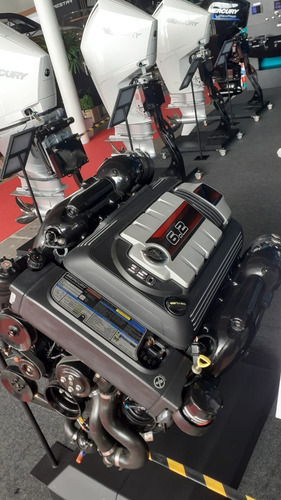 Imagem 7 de 10 de Motor Mercury Centro Rabeta 350 Hp Bravo 3