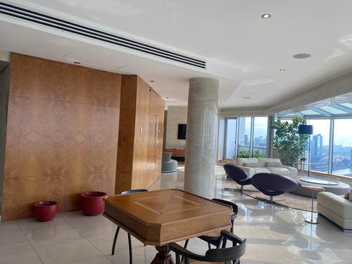 Torres Renoir, Puerto Madero, Piso De 500 M2 Con Vista Panorámica De 6 Ambientes, Con 4 Cocheras