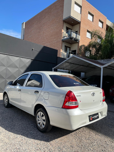 Toyota Etios 1.5 Sedan X l18