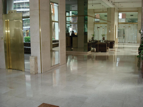 Increible Semipiso Con Cochera Y Dependencia En Torres Las Américas Palermo.- En Venta