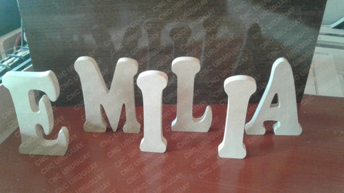 Imagen 2 de 10 de Facundo - Letras En Madera Para Decoración Mesa De Torta