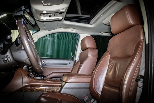 Chevrolet Suburban 5.3 Ltz 4x4 Mt