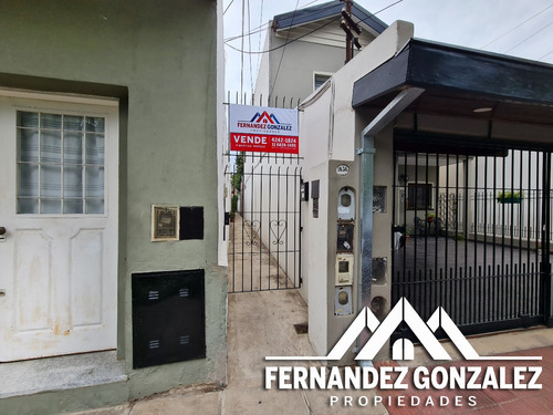 Venta De Departamento En Ph De 3 Amb. Con Patio A 150 Mts. De Maipu. Banfield