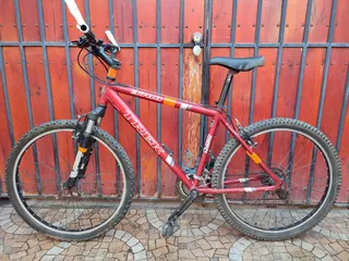 Bicicleta Trek Modelo 3700.