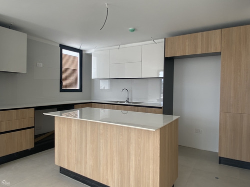 Apartamento En Alquiler, Arroyo Hondo Viejo 