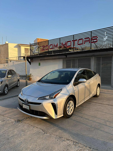 Toyota Prius 1.8 Base Cvt