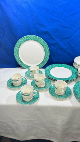 Juego De Platos Y Tazas Diario Arcopal France Arcopal Green (Usado)