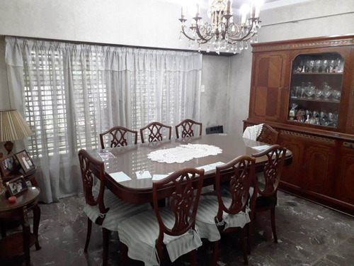 Imagen 4 de 22 de Venta - Excelente Chalet 5 Amb + Pileta - Monte Grande