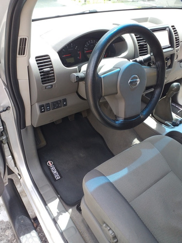 Nissan Frontier 2011 2.5 Xe Cab. Dupla 4x2 4p