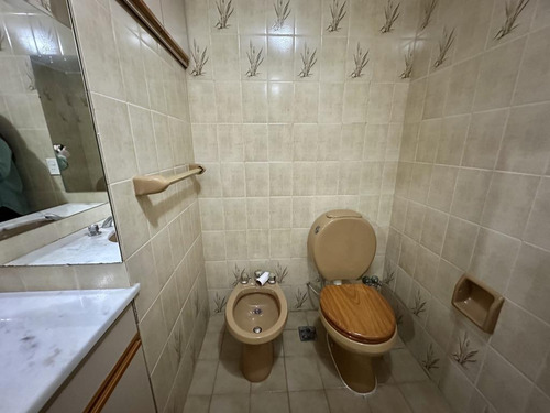 Casa En Alquiler En Vicente Lopez, Olivos - 5 Ambientes