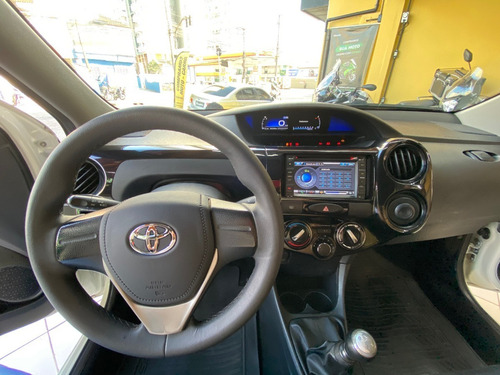 Imagem 9 de 10 de Toyota Etios Sedan X 2018 Abaixo Da Tabela - Troca Financia