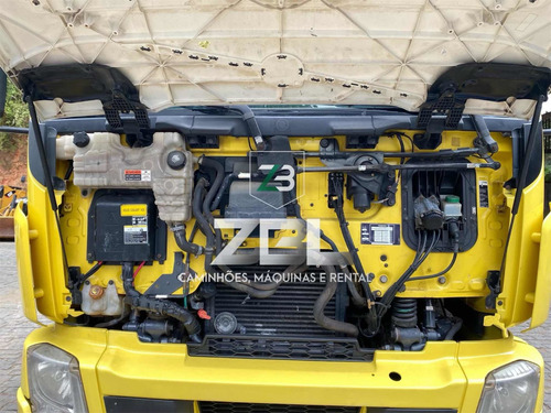 Imagem 15 de 15 de Volvo Vm 330 8x2