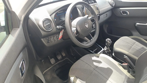 Renault Kwid 1.0 Outsider