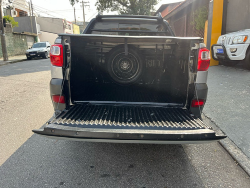 Fiat Strada 1.4 Hard Working Cab. Dupla Flex 3p