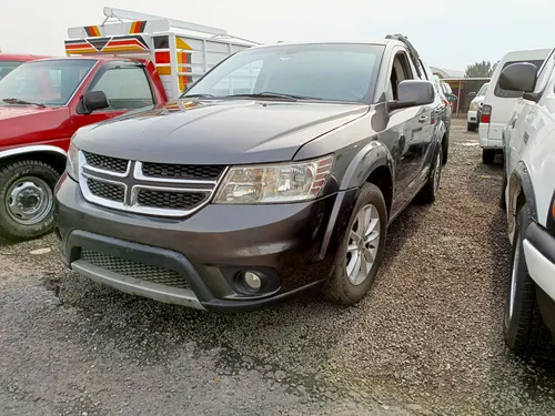 Dodge Journey 2.4 Sxt 7 Pasajeros At