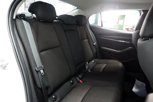 Mazda Mazda 3 SEDAN i TA