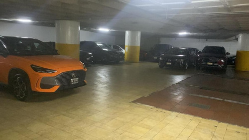 Local Comercial 733 Metros Nivel Menos 1