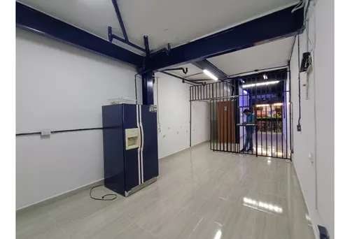 Se Arrienda Local Comercial En Laureles, Medellín