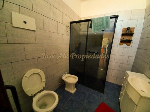 Imagen 12 de 17 de En Venta - Impecable Casa 3 Dorm 2 Baños