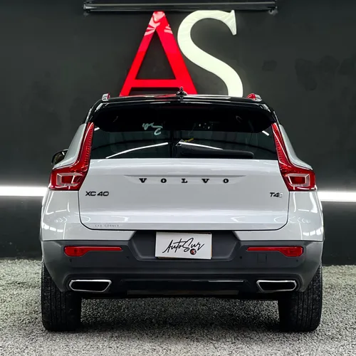 Volvo XC40 2.0 T5 Awd R-design