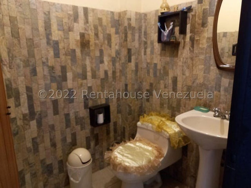 Imagen 9 de 20 de Vendo Casa Tipo Townhouse En Urbanizacion Doña Elvira, Codigo 22-25035 Cm