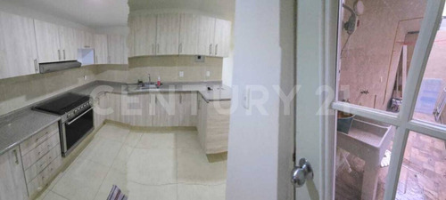 Casa En Renta Priv, Fontana