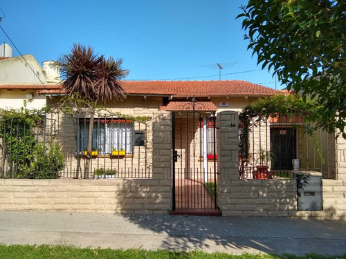 Venta Casa 2 Dormitorios 527 E/120 Y 121. La Plata