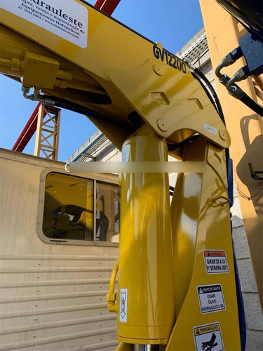 Imagem 4 de 5 de Munck Gvetec 12.200 P/6 Ton 100% Reformado