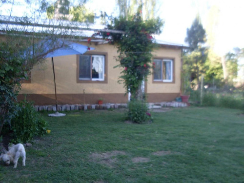 Casa En Venta - 3 Dormitorios 2 Baños - Mendoza