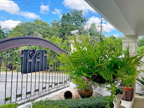 Imagen 2 de 26 de Vendo Preciosa Casa En Colinas Del Seminario, Como Nueva
