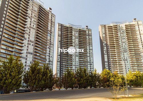 Departamento En Venta En Bosque Real, Five