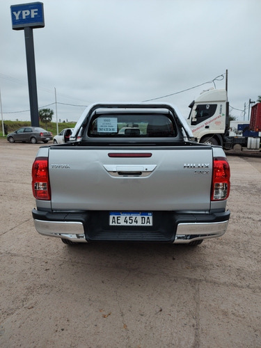 Imagen 4 de 6 de Toyota Hilux 2020 2.8 Cd Srx 177cv 4x2