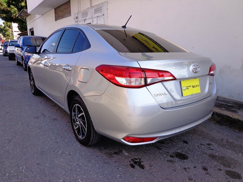 Imagen 6 de 10 de Toyota Yaris G 2022 Automático